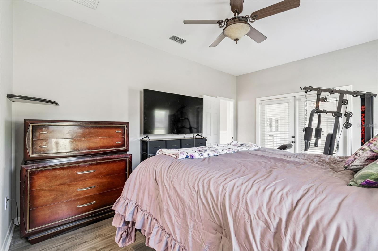 Image 43 of 100 For 14721 Scharber Road