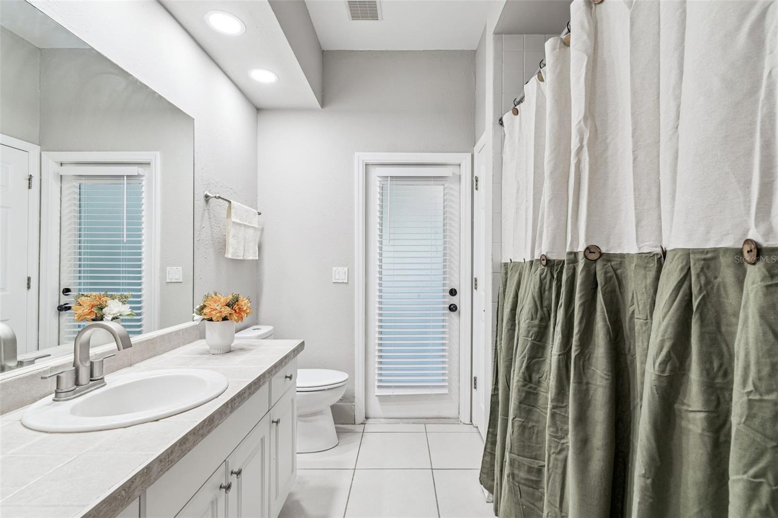 Image 57 of 100 For 14721 Scharber Road