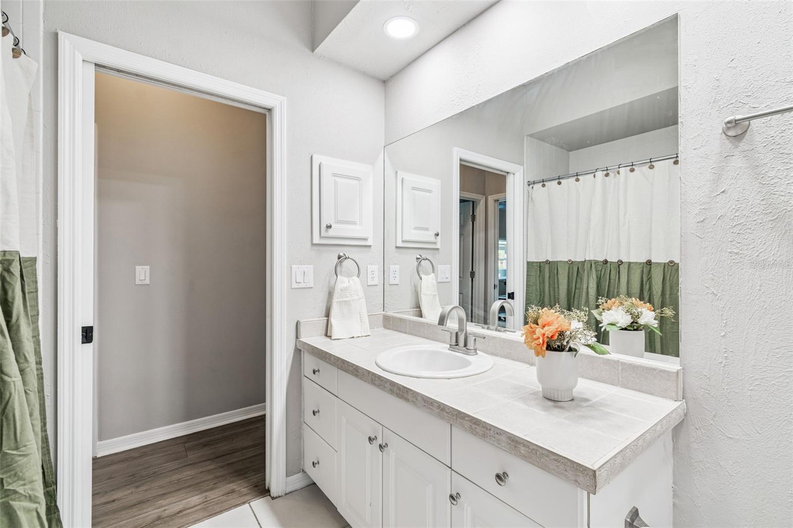 Image 59 of 100 For 14721 Scharber Road