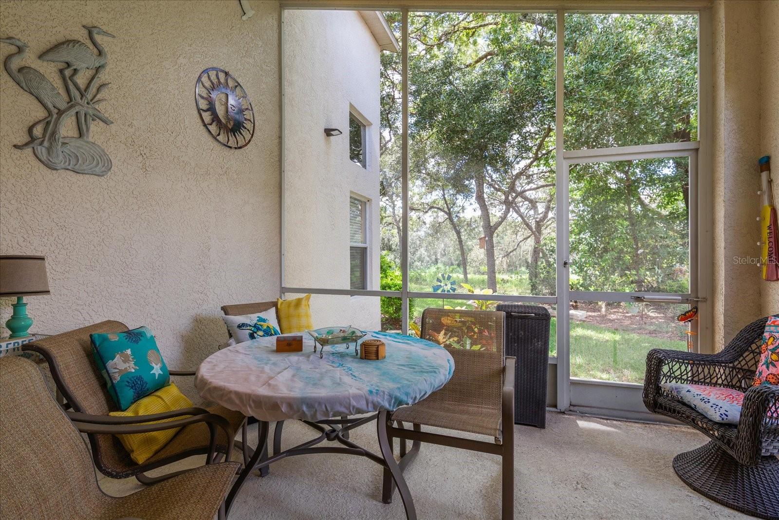 Image 23 of 45 For 371 Quane Avenue