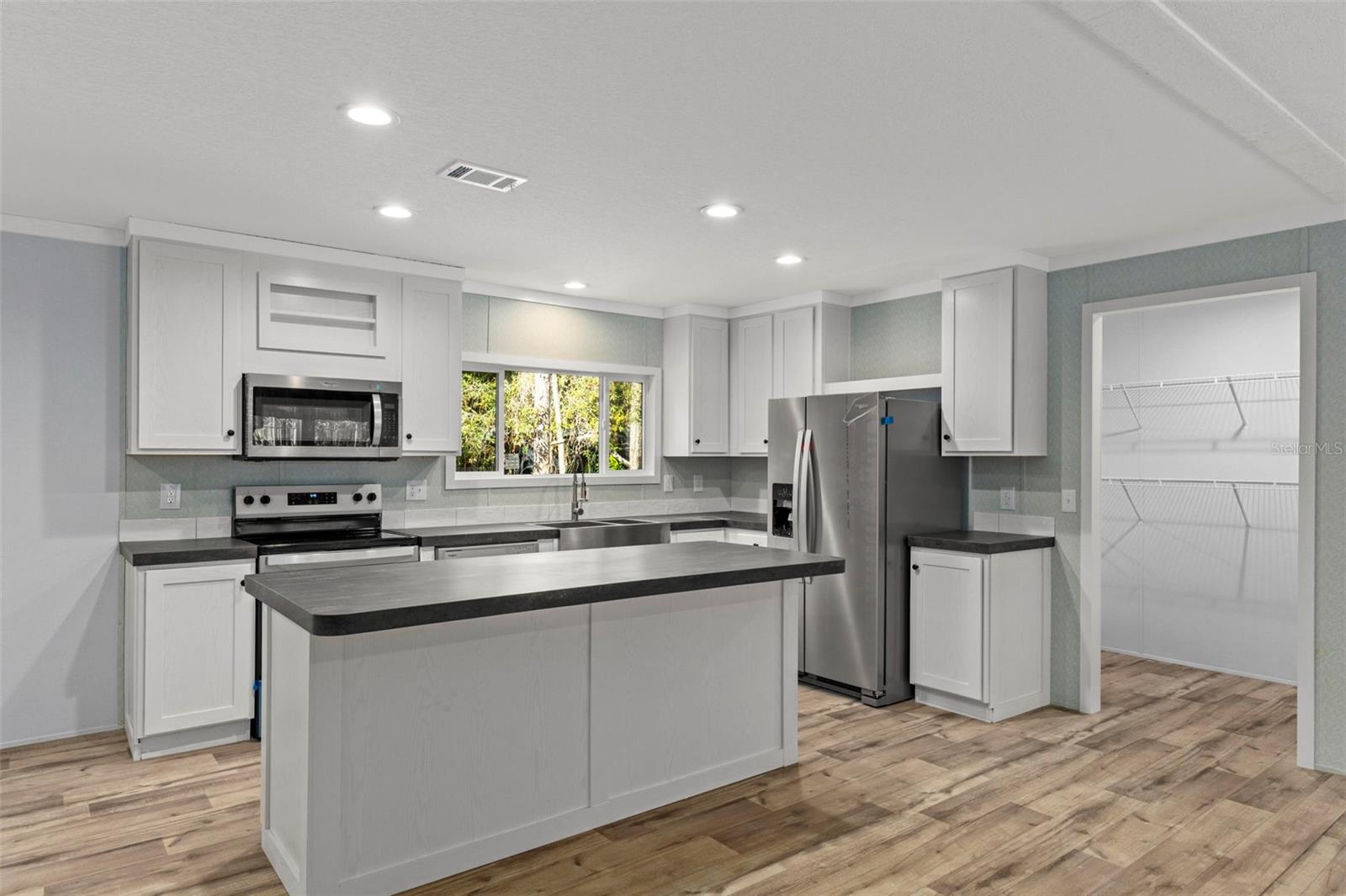 Image 4 of 49 For 3434 Aberdeen Terrace