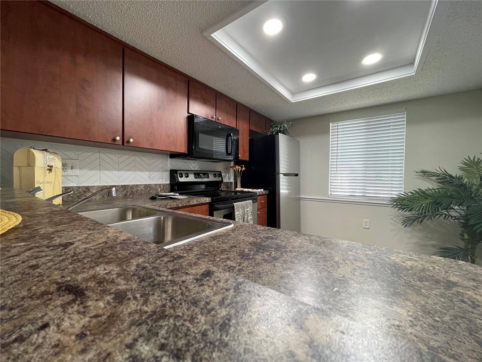 Image 10 of 46 For 112 Palmetto Court 112