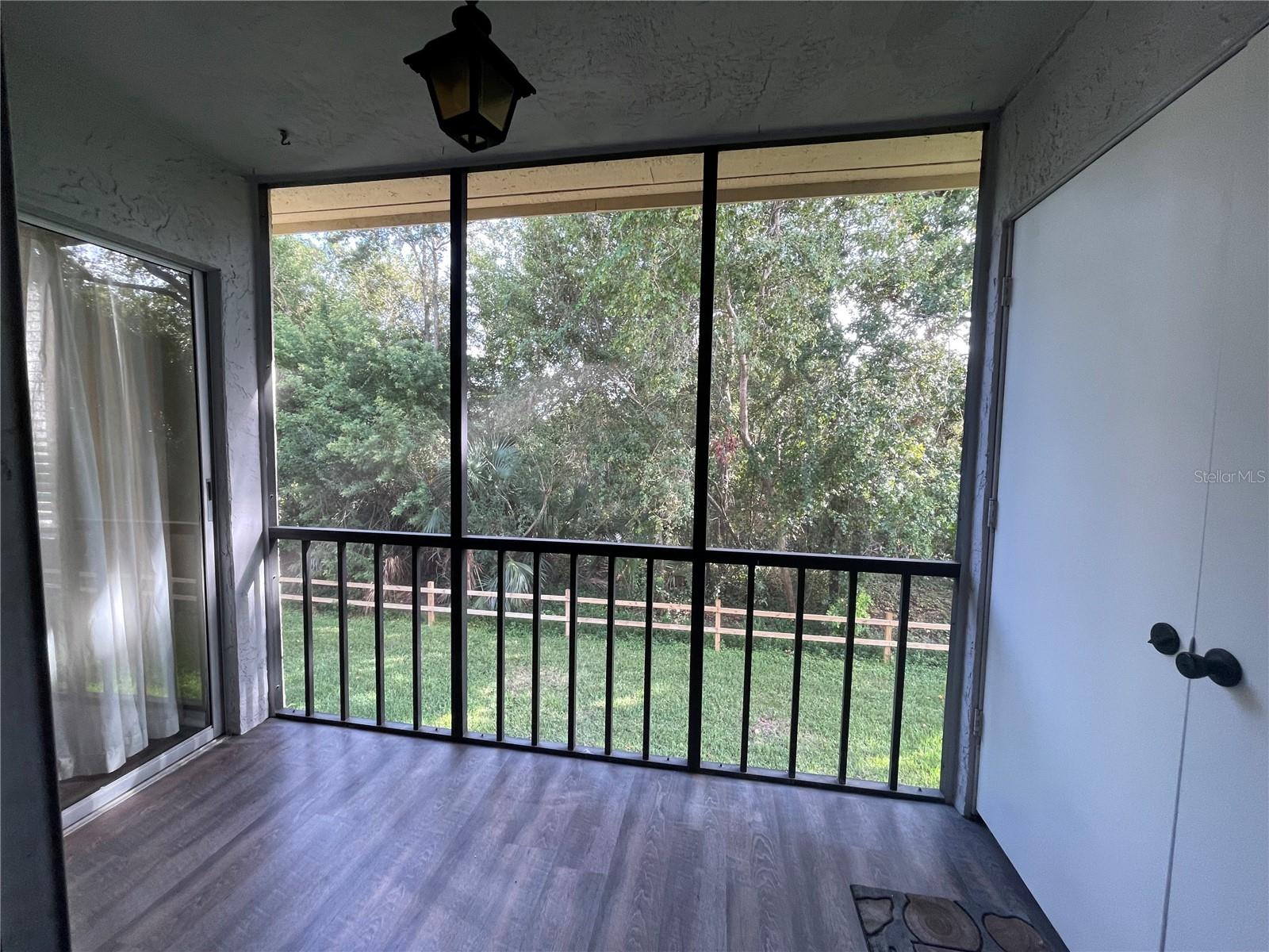 Image 29 of 46 For 112 Palmetto Court 112