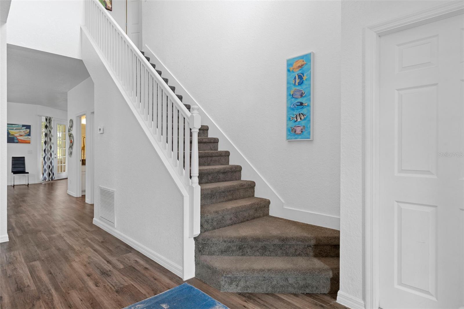 Listing photo id 23 for 4810 Amstel Drive 125