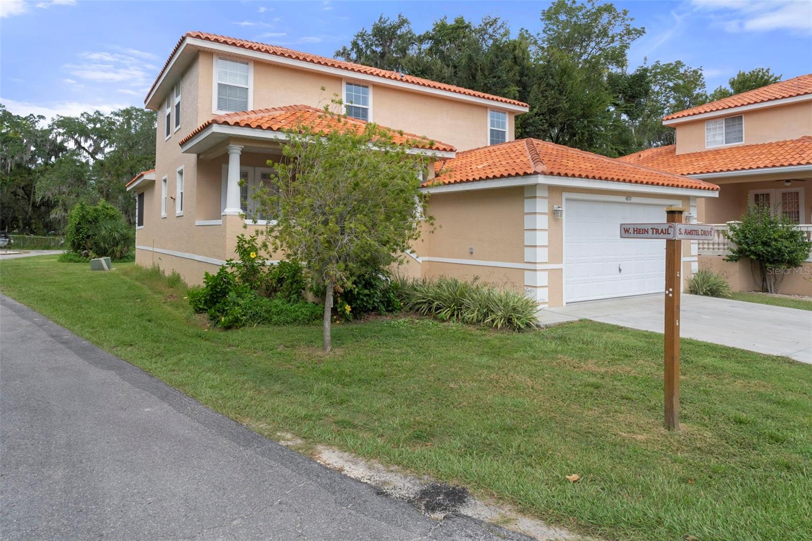 Listing photo id 41 for 4810 Amstel Drive 125