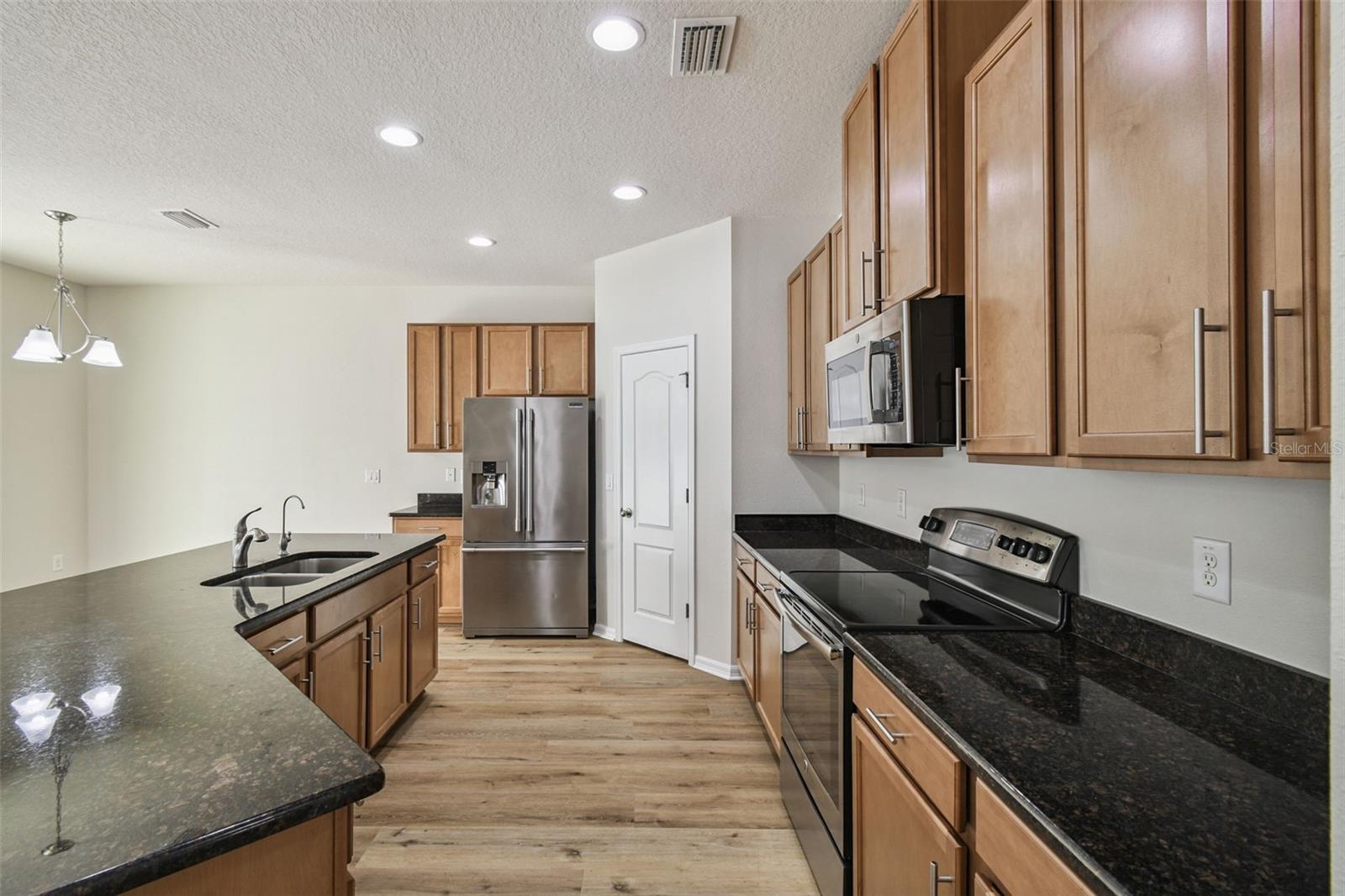 Image 9 of 31 For 8612 Corinthian Way