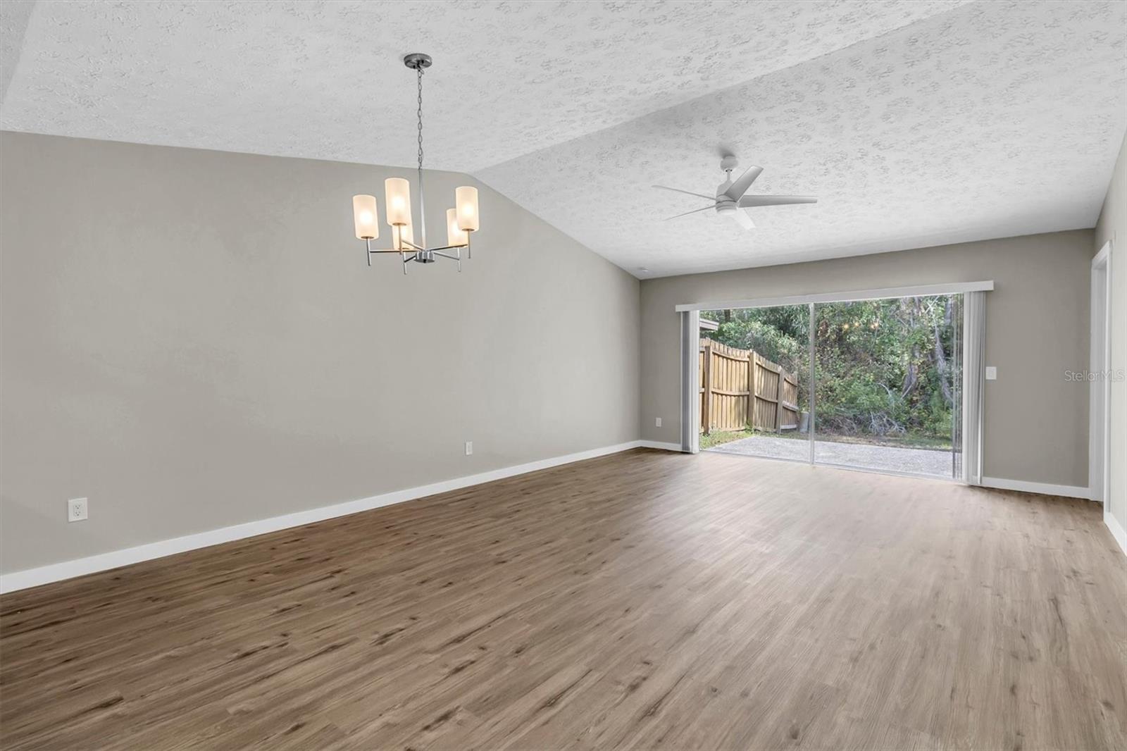 Image 11 of 31 For 4406 Pine Meadow Court