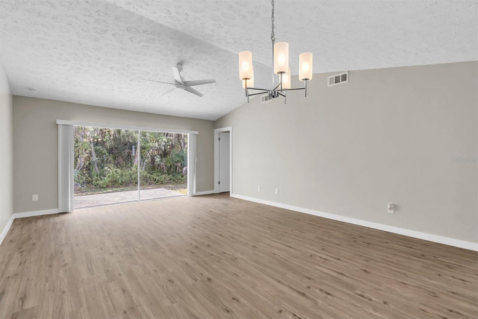 Image 12 of 31 For 4406 Pine Meadow Court