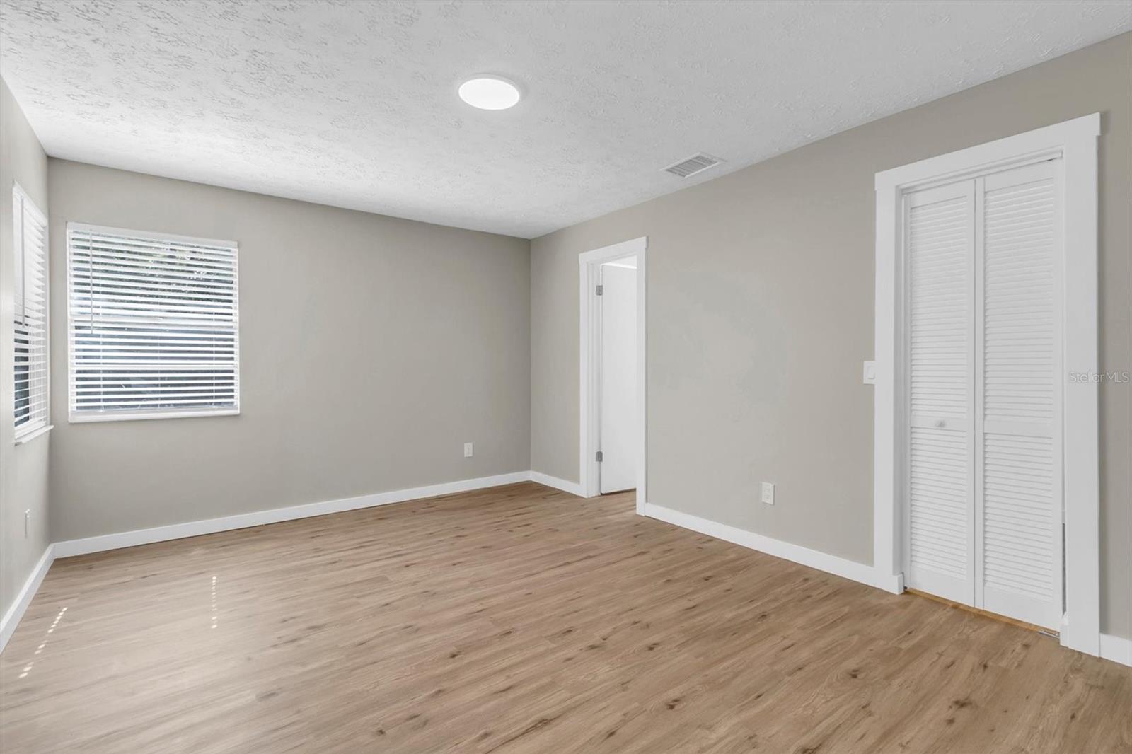 Image 16 of 31 For 4406 Pine Meadow Court