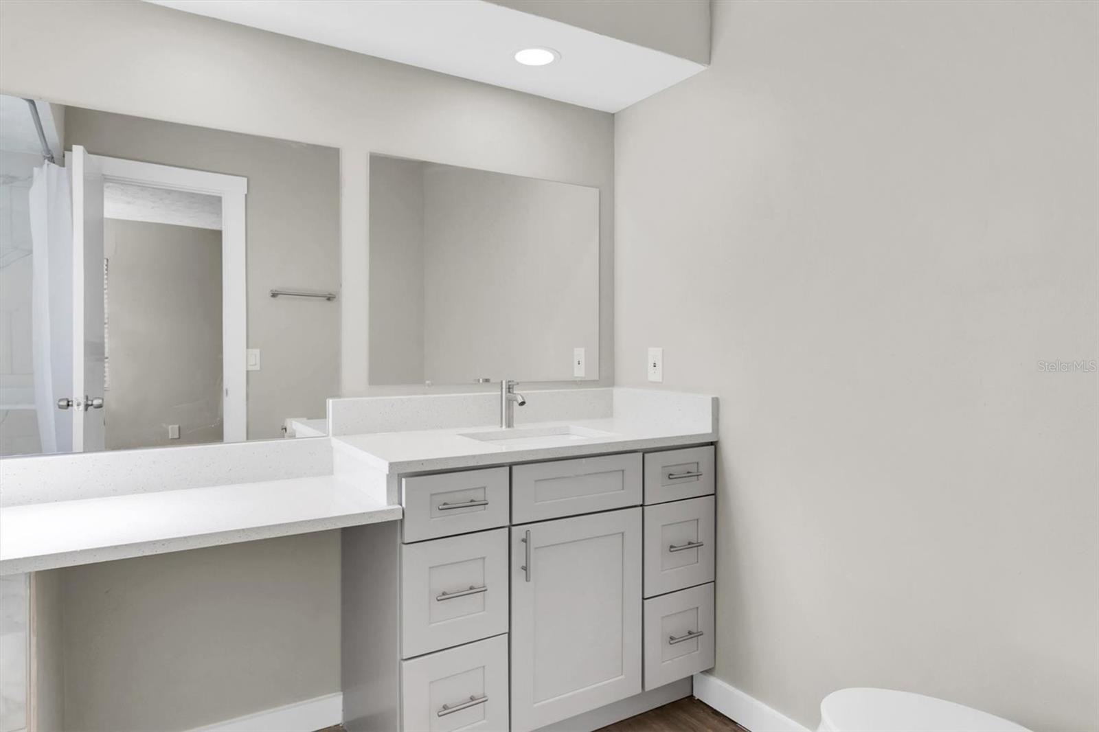 Image 19 of 31 For 4406 Pine Meadow Court