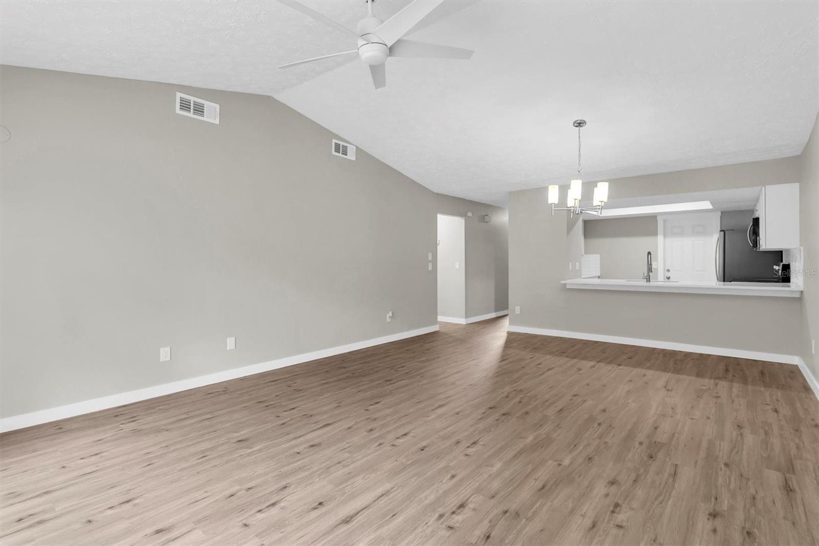 Image 9 of 31 For 4406 Pine Meadow Court