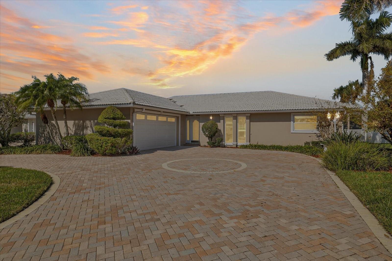 Image 15 of 94 For 3315 Seaway Drive