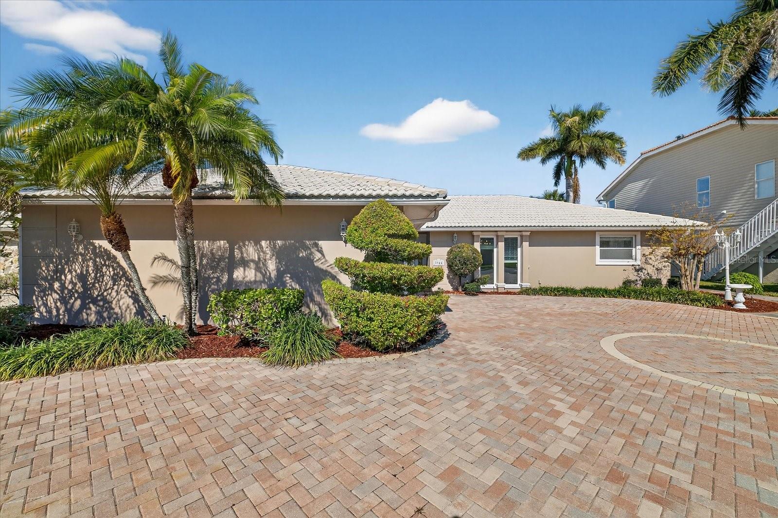 Image 16 of 94 For 3315 Seaway Drive