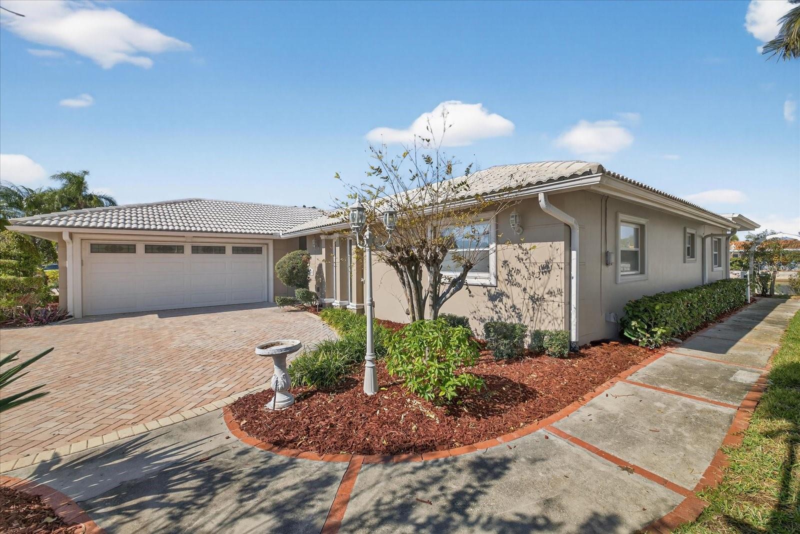 Image 19 of 94 For 3315 Seaway Drive