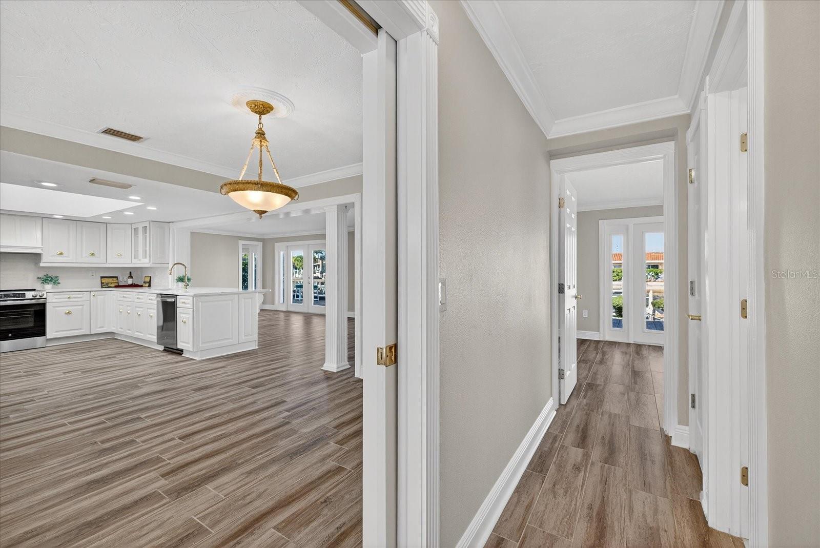 Image 35 of 94 For 3315 Seaway Drive