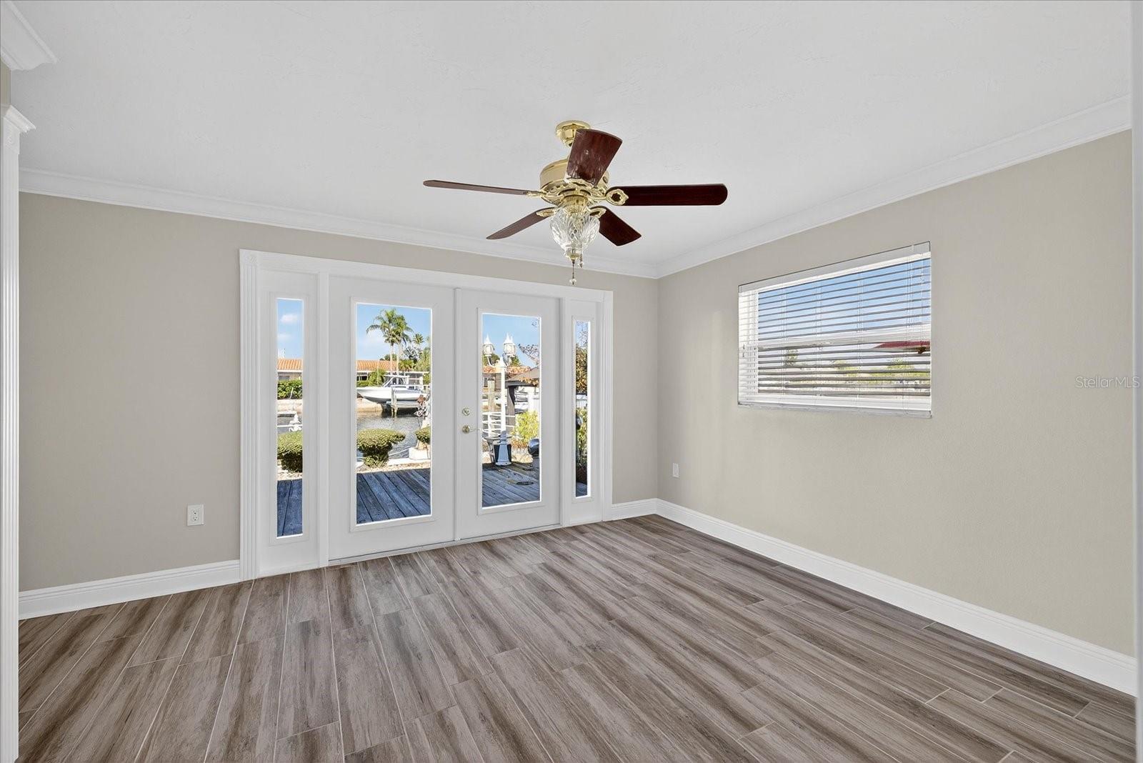 Image 40 of 94 For 3315 Seaway Drive