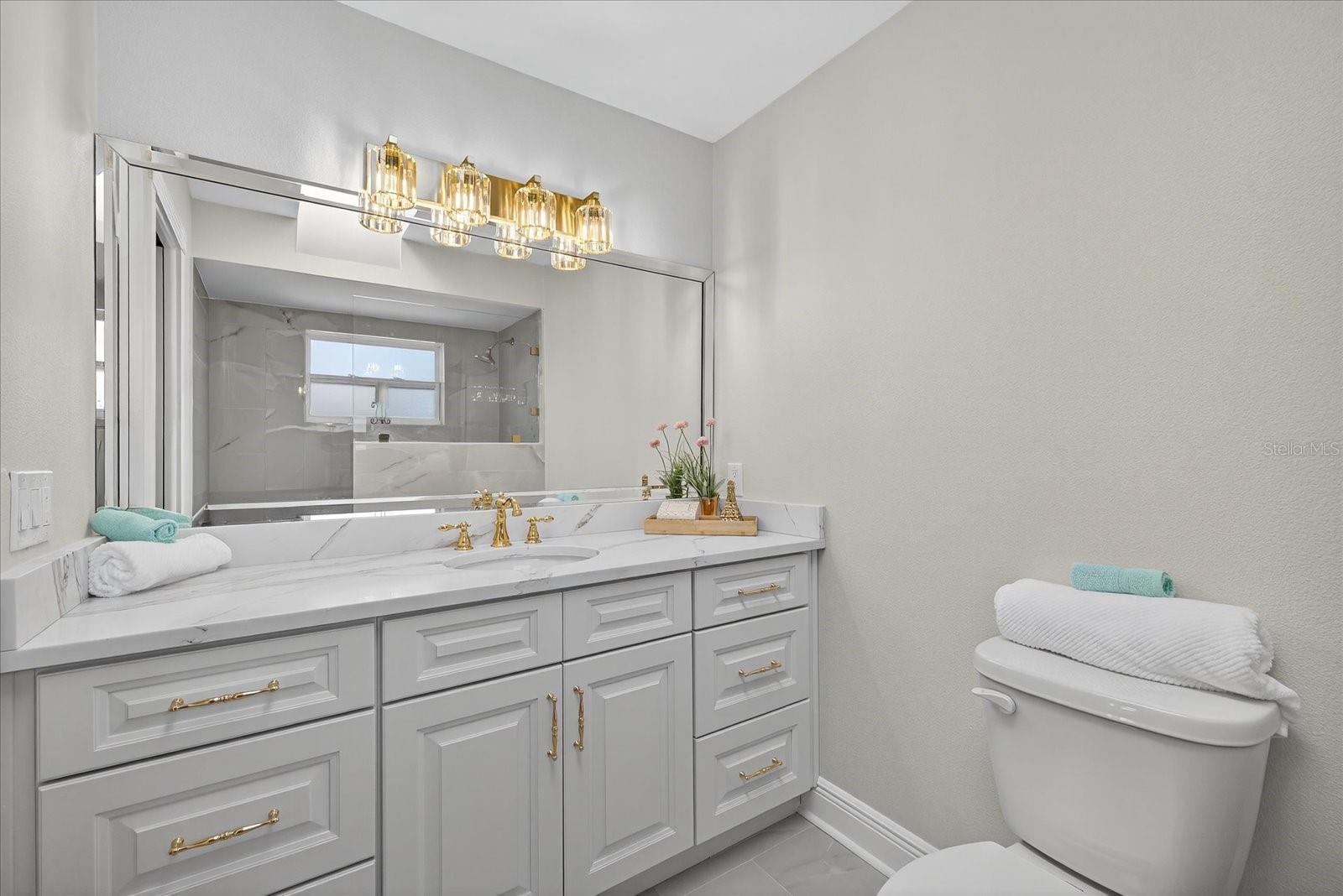 Image 46 of 94 For 3315 Seaway Drive