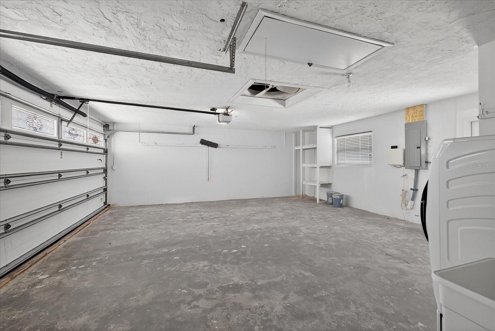 Image 50 of 94 For 3315 Seaway Drive