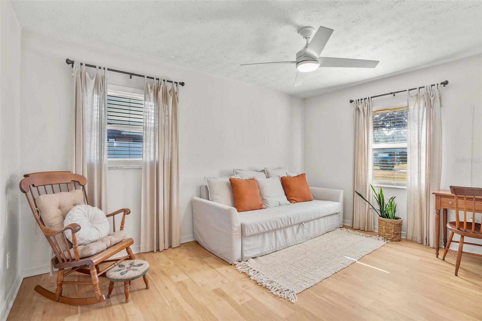 Listing photo id 12 for 37321 Hickory Hill Lane