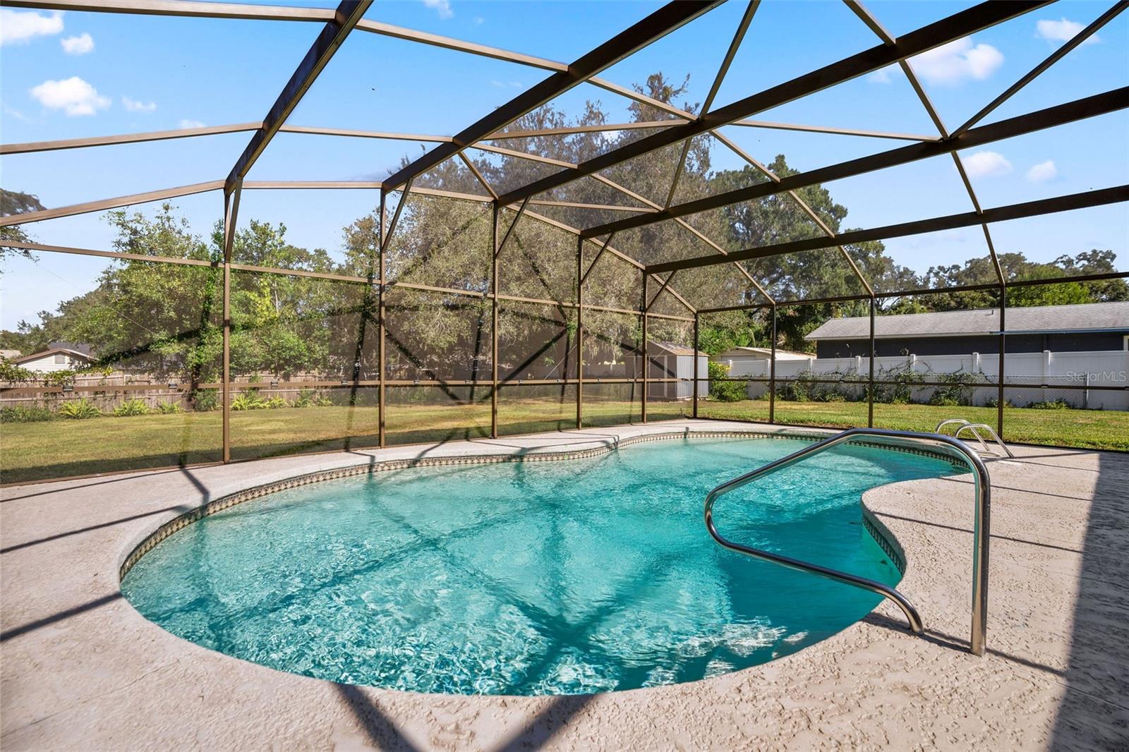 Listing photo id 17 for 37321 Hickory Hill Lane