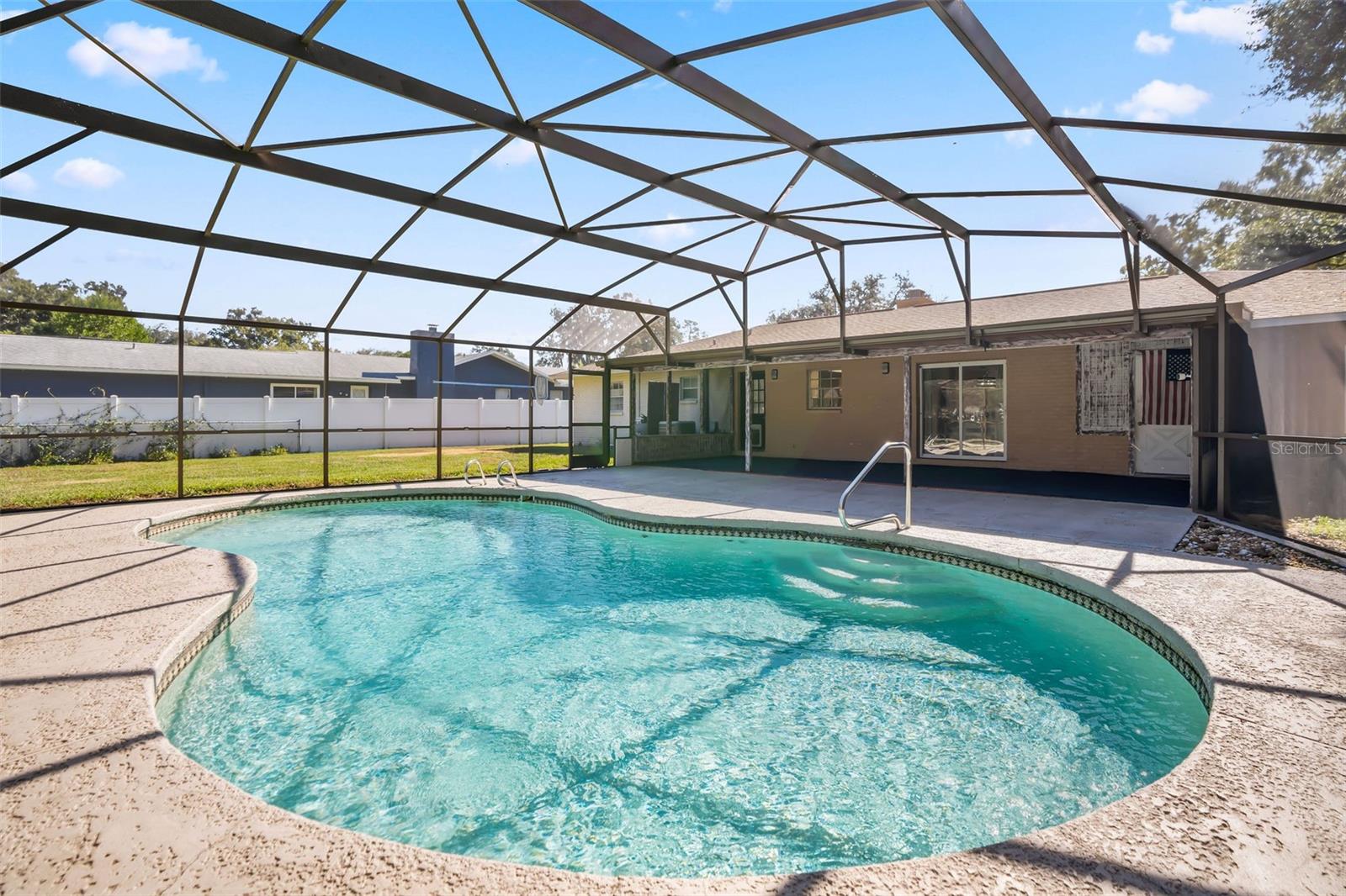 Listing photo id 19 for 37321 Hickory Hill Lane