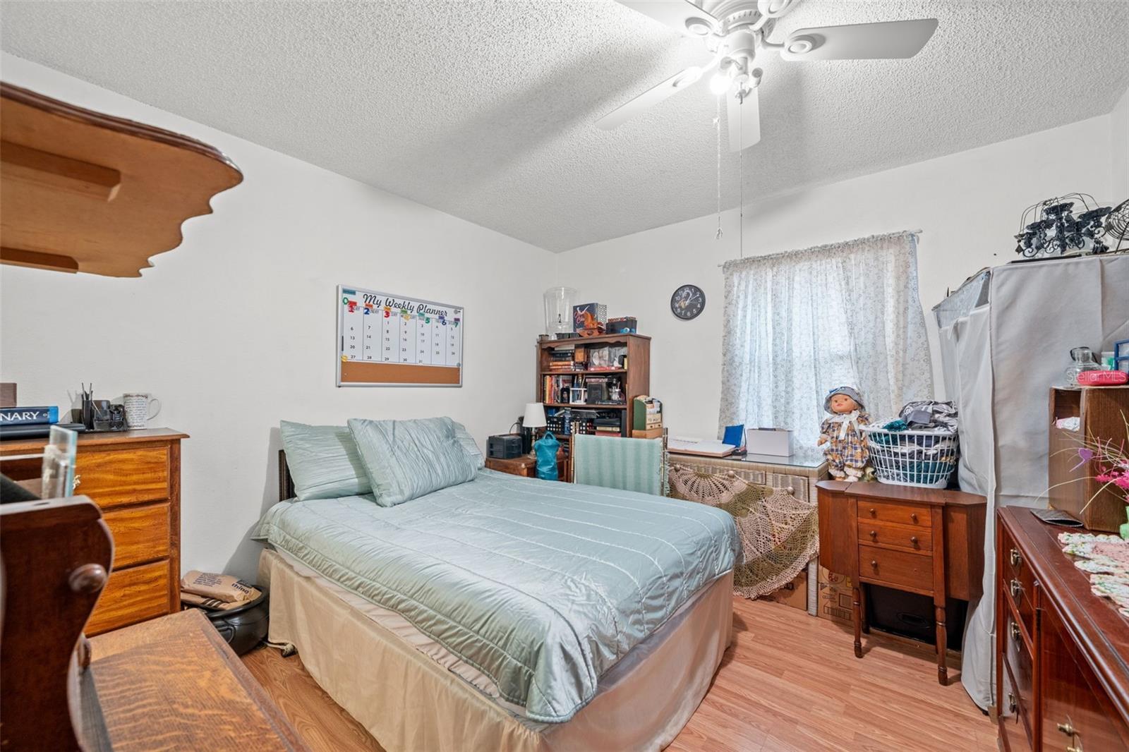 Image 17 of 30 For 7110 Barclay Avenue B