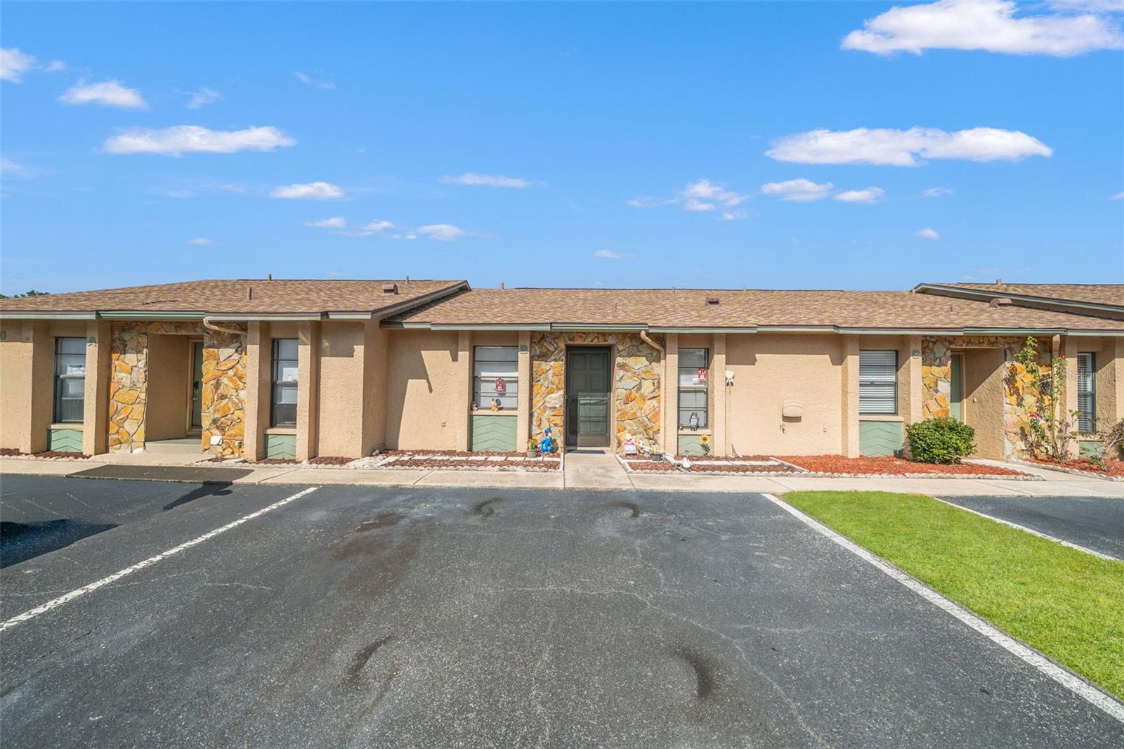 Image 3 of 30 For 7110 Barclay Avenue B