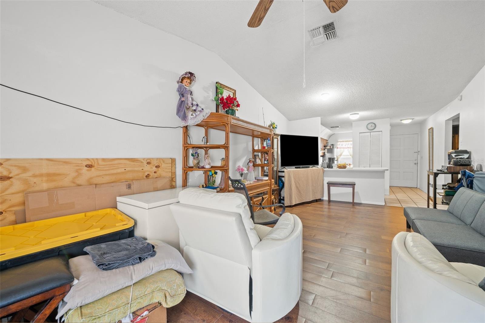 Image 6 of 30 For 7110 Barclay Avenue B