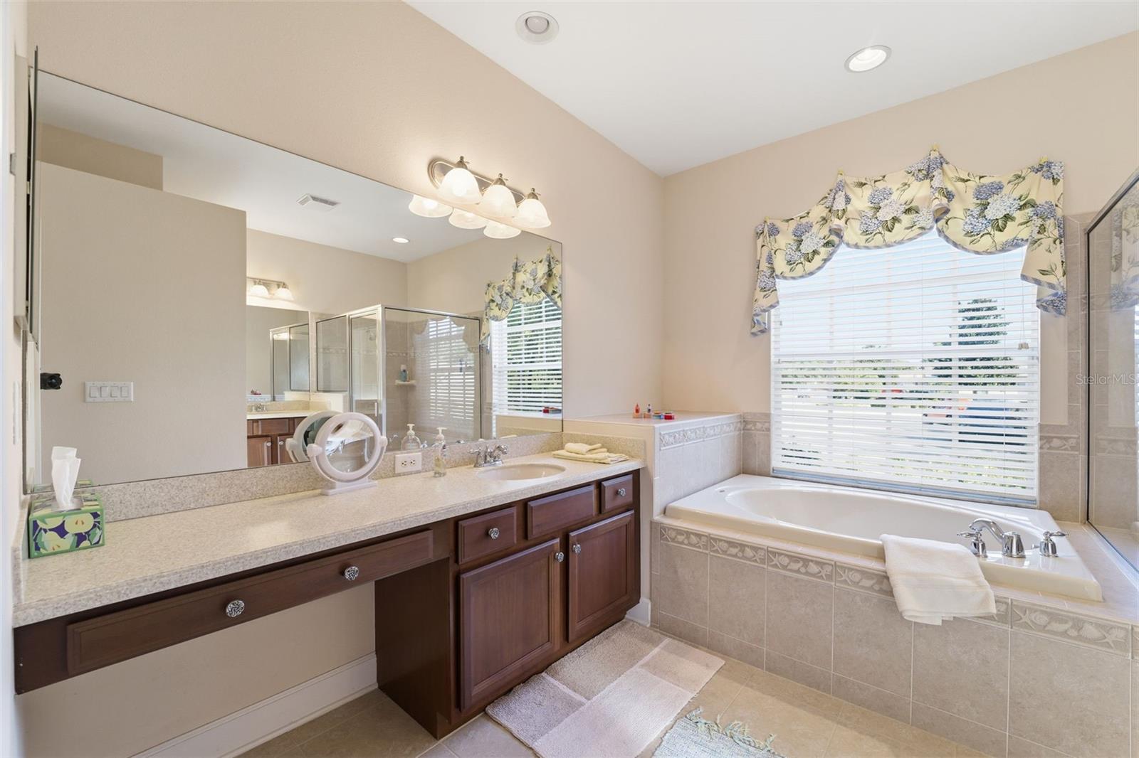 Image 13 of 47 For 11201 Valley Stream Court