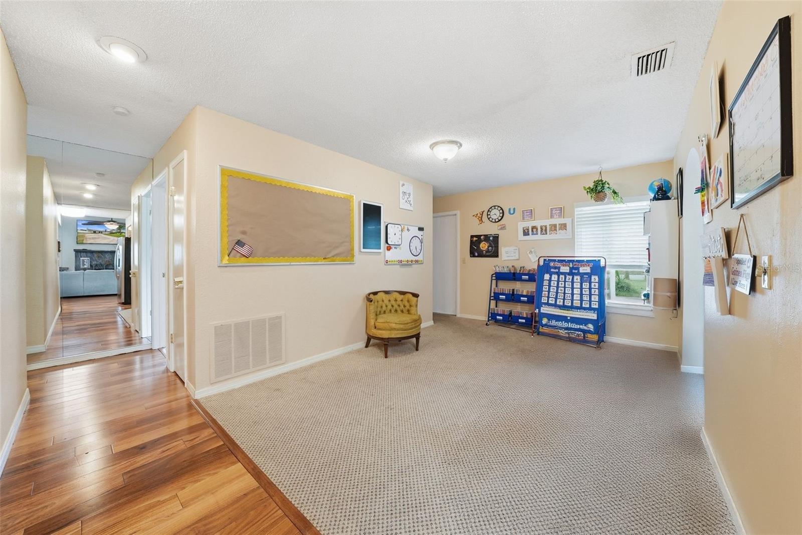 Image 20 of 82 For 7712 Lakeside Woodlands