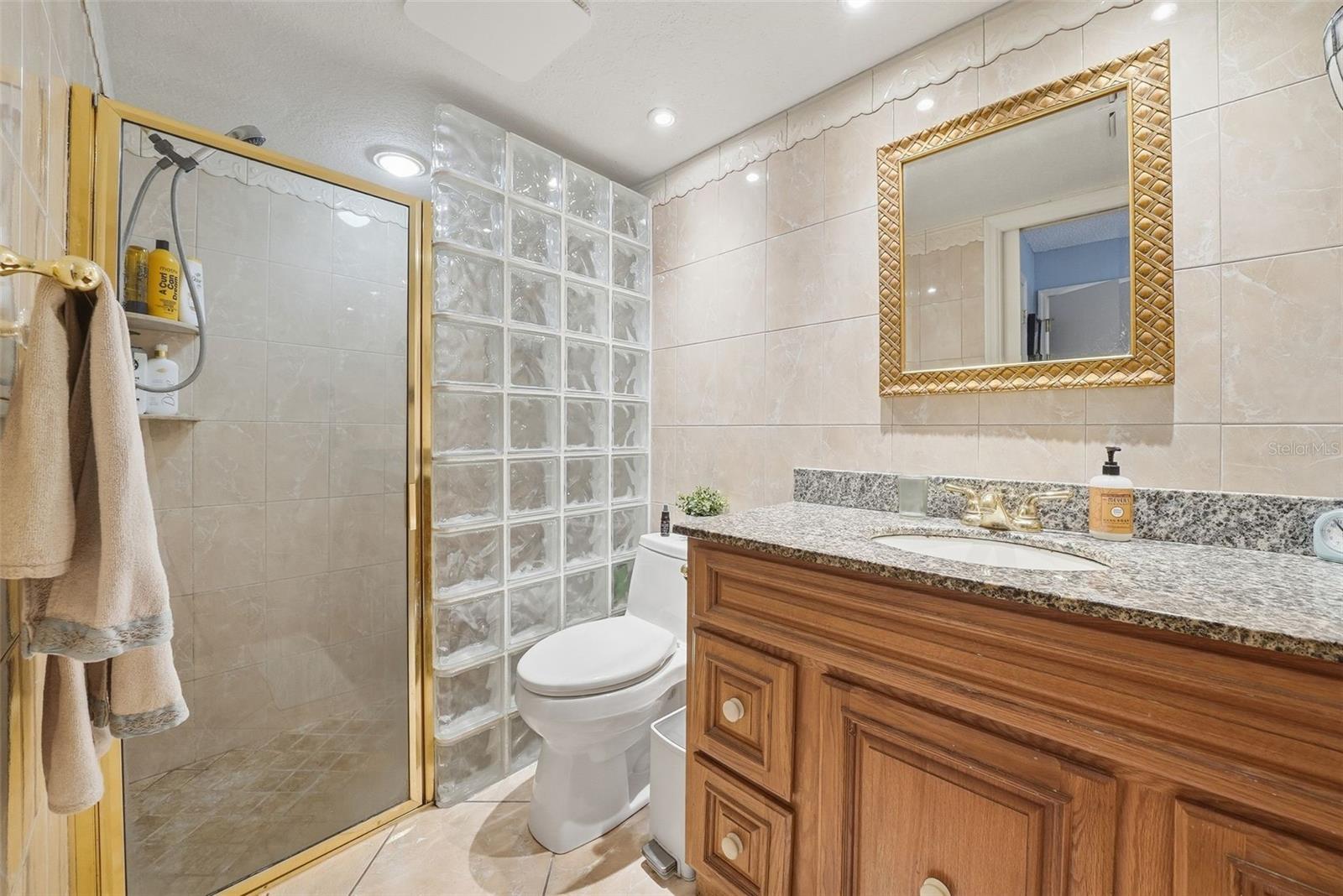 Image 27 of 82 For 7712 Lakeside Woodlands