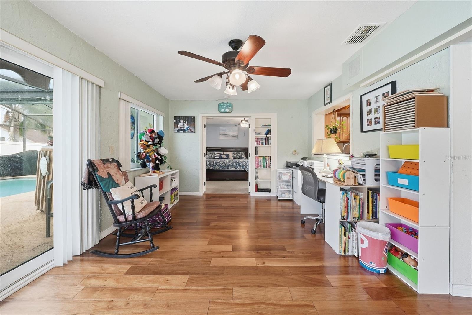 Image 41 of 82 For 7712 Lakeside Woodlands