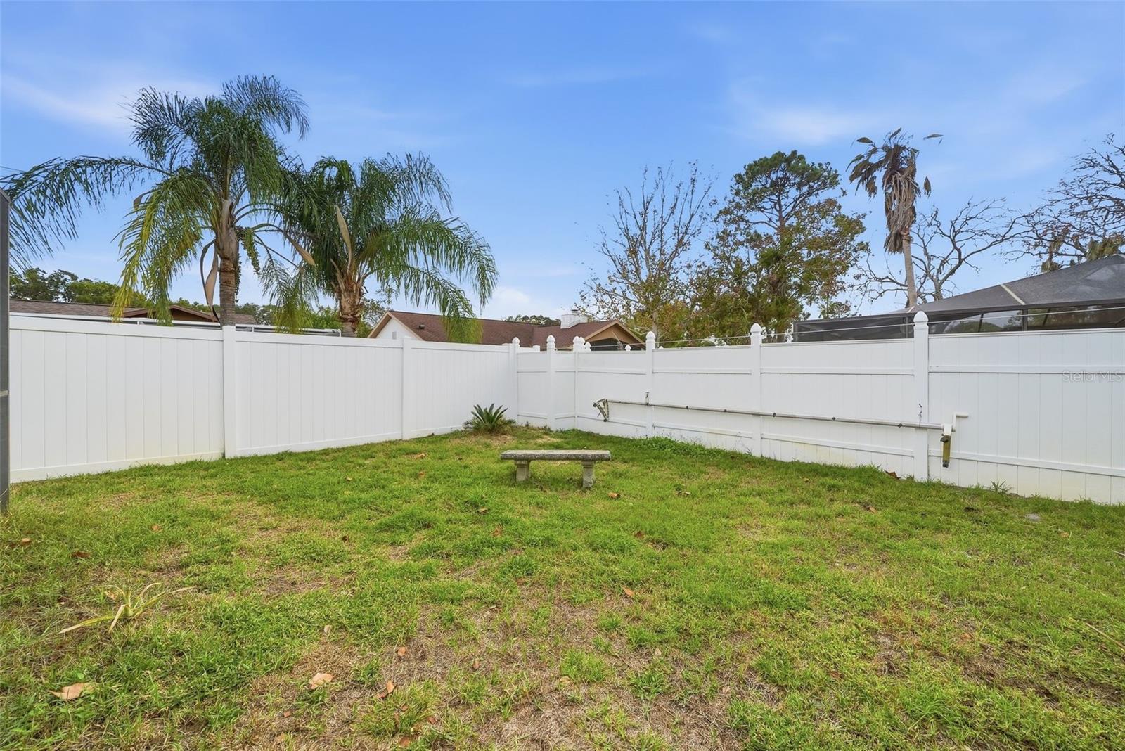 Image 57 of 82 For 7712 Lakeside Woodlands