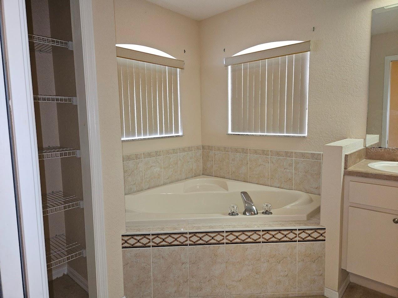 Image 28 of 32 For 311 Royal Palm Way