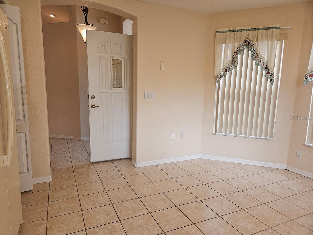 Image 7 of 32 For 311 Royal Palm Way