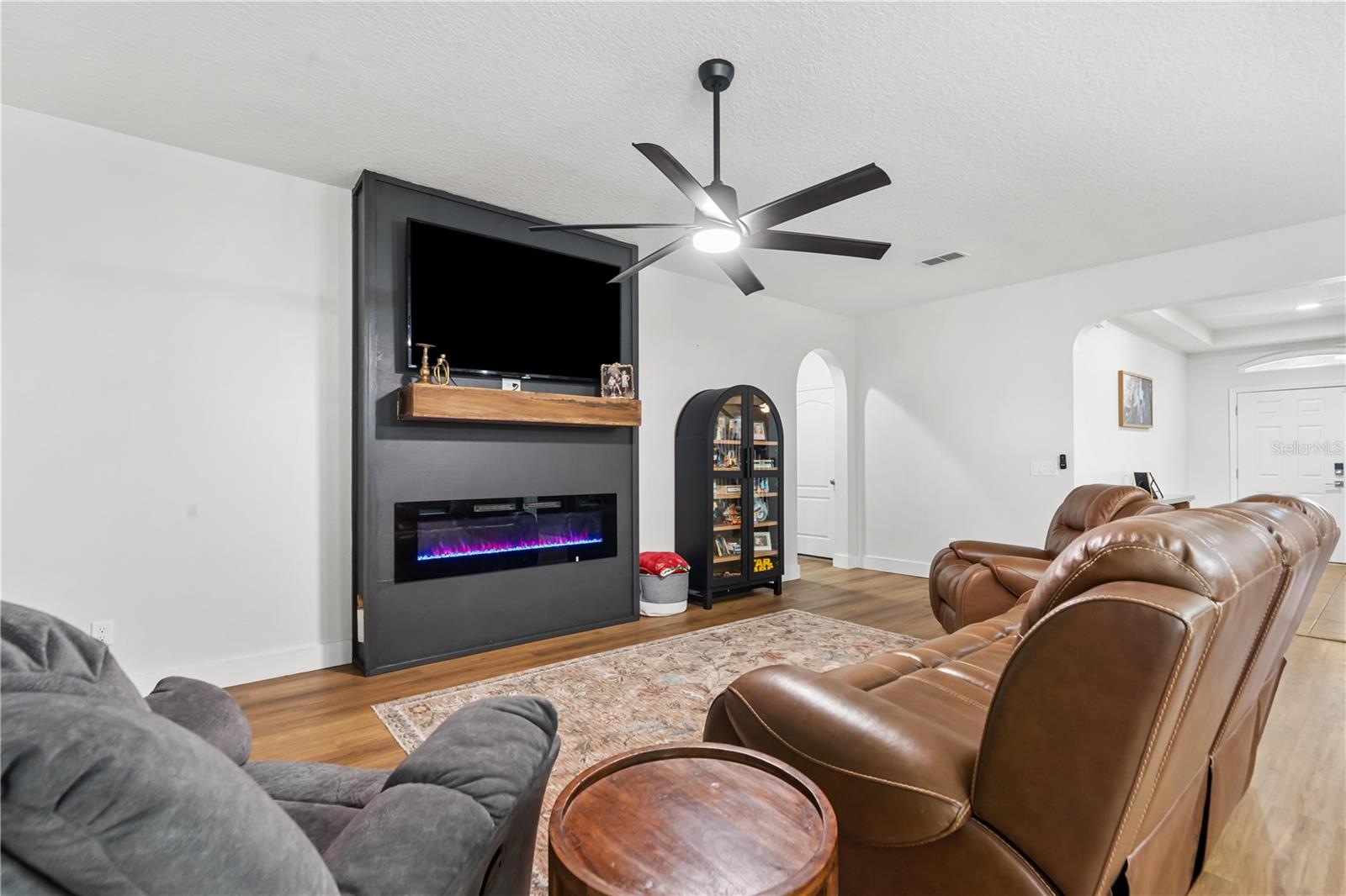 Image 12 of 70 For 1040 Thunderhead Lane