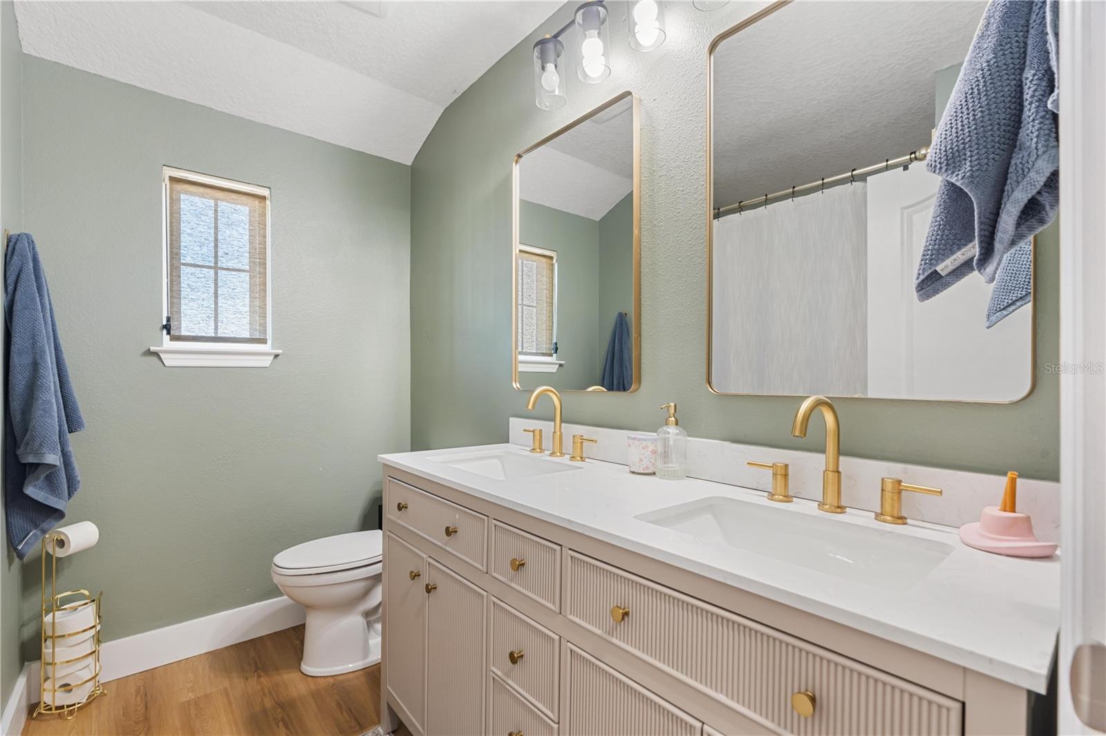 Image 27 of 70 For 1040 Thunderhead Lane