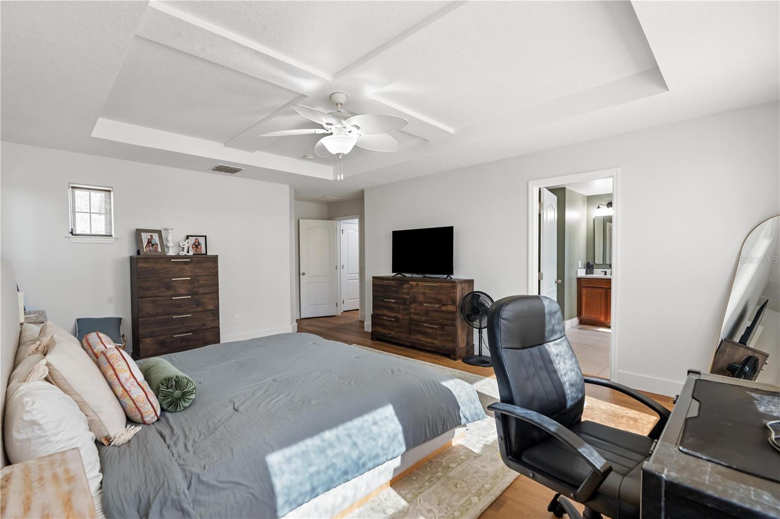 Image 33 of 70 For 1040 Thunderhead Lane