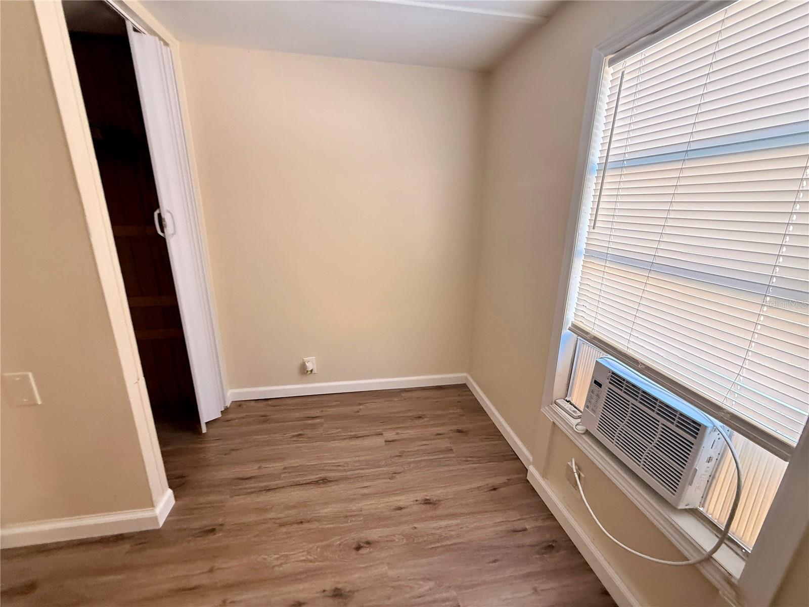 Image 12 of 20 For 11324 Altoona Avenue