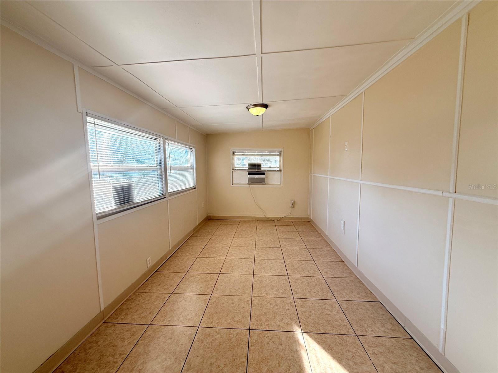 Image 14 of 20 For 11324 Altoona Avenue