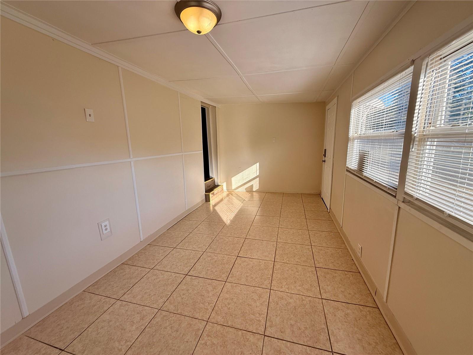 Image 15 of 20 For 11324 Altoona Avenue