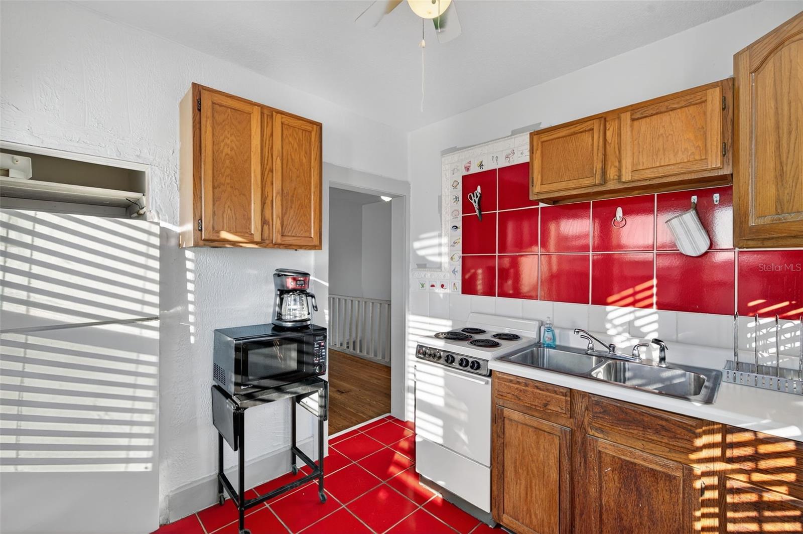 Image 21 of 84 For 312 Orange Street B