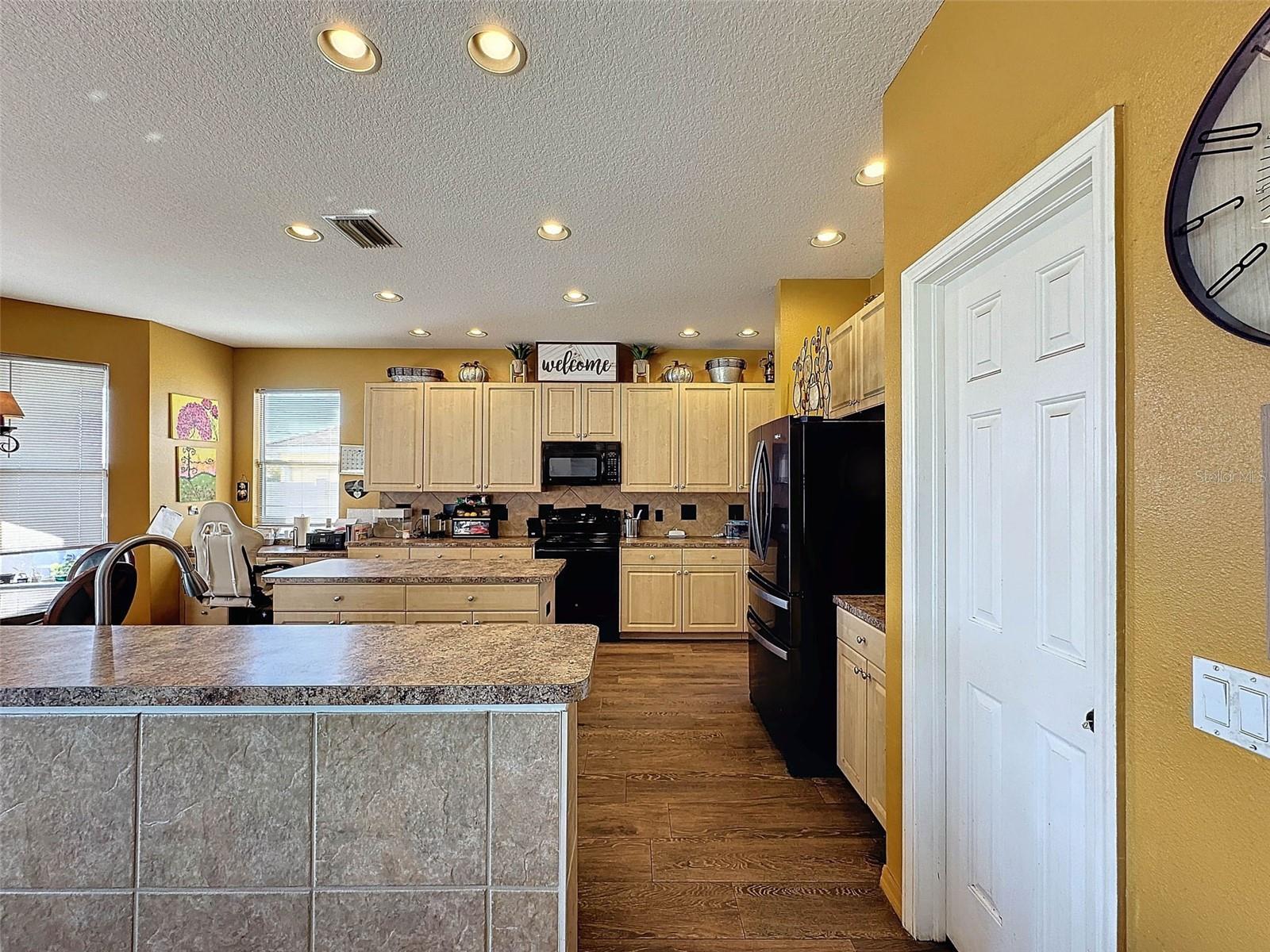 Image 20 of 81 For 4165 Copper Hill Road