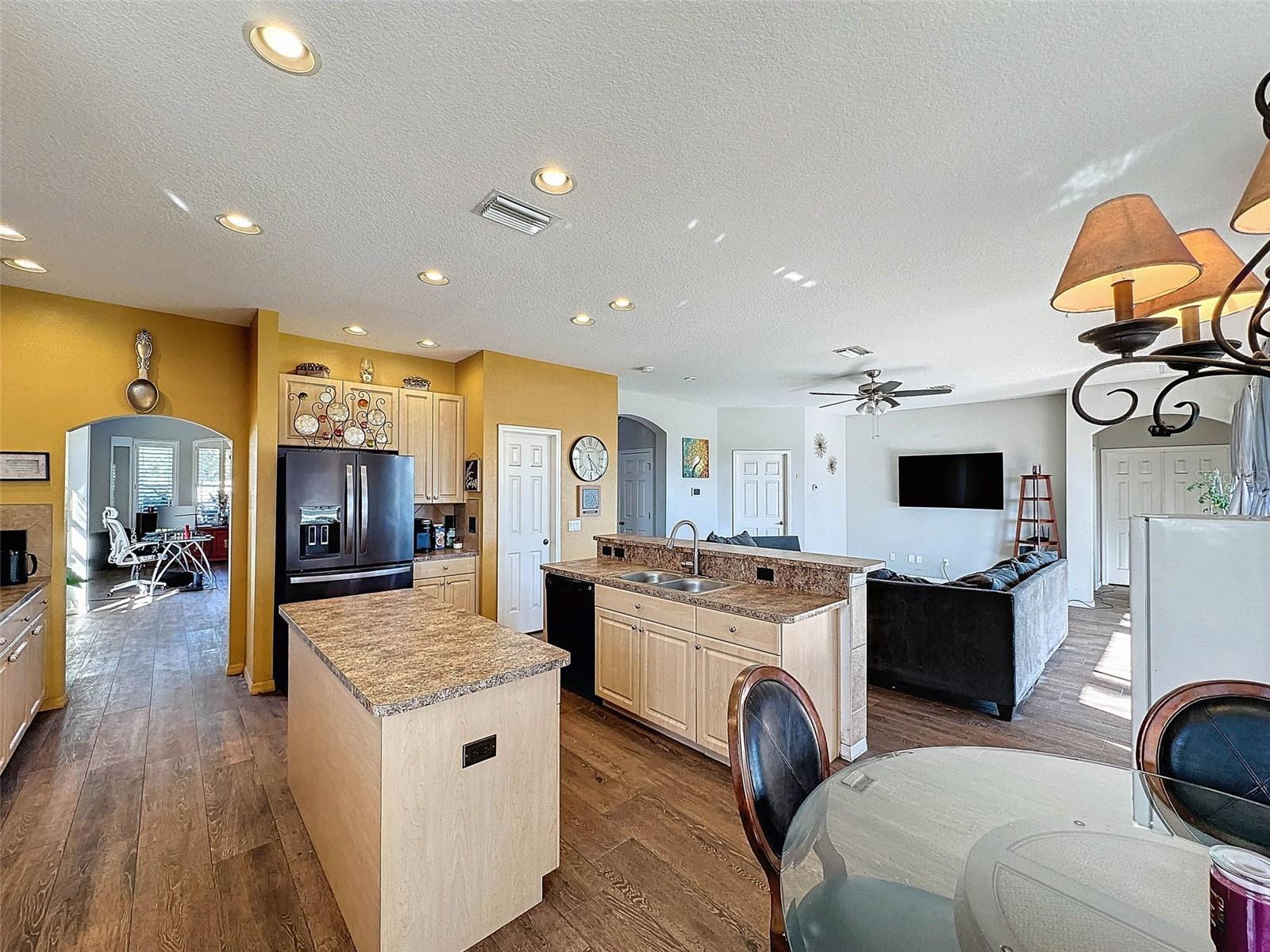 Image 24 of 81 For 4165 Copper Hill Road