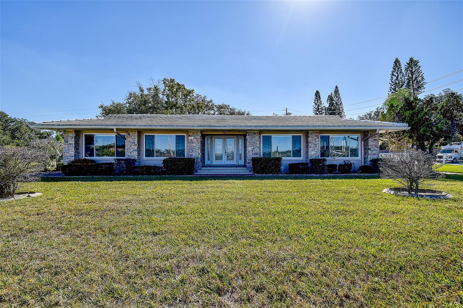 Details for 809 Whitcomb Boulevard, TARPON SPRINGS, FL 34689