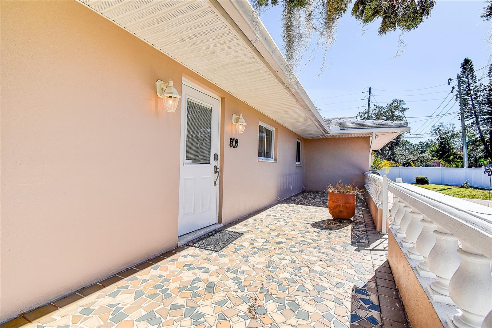 Image 29 of 33 For 809 Whitcomb Boulevard