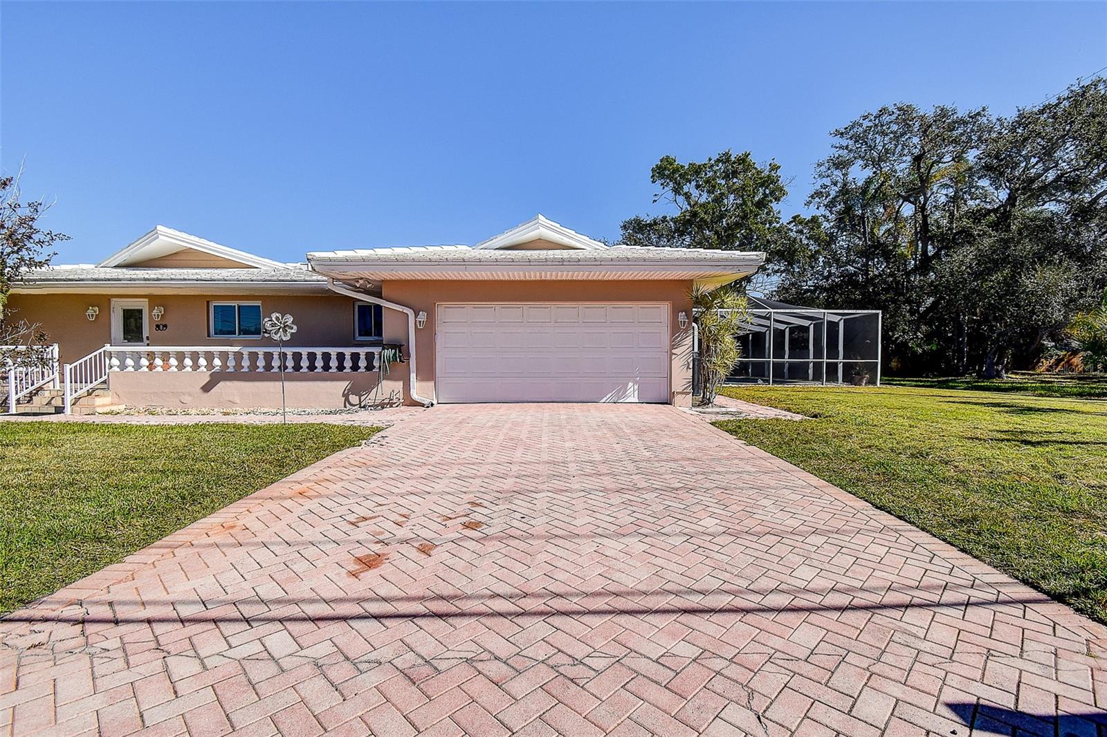 Image 32 of 33 For 809 Whitcomb Boulevard