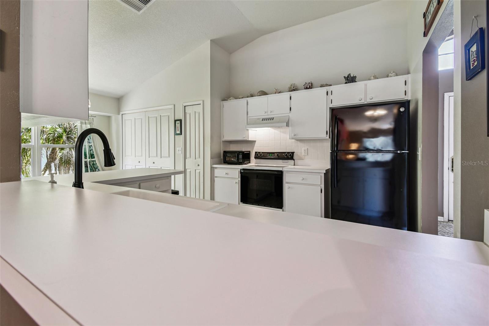 Listing photo id 17 for 29228 Birds Eye Drive