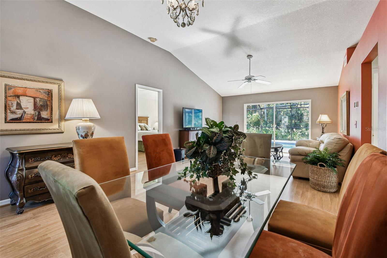 Listing photo id 21 for 29228 Birds Eye Drive