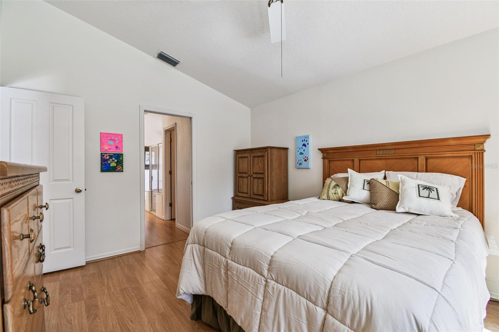 Listing photo id 36 for 29228 Birds Eye Drive